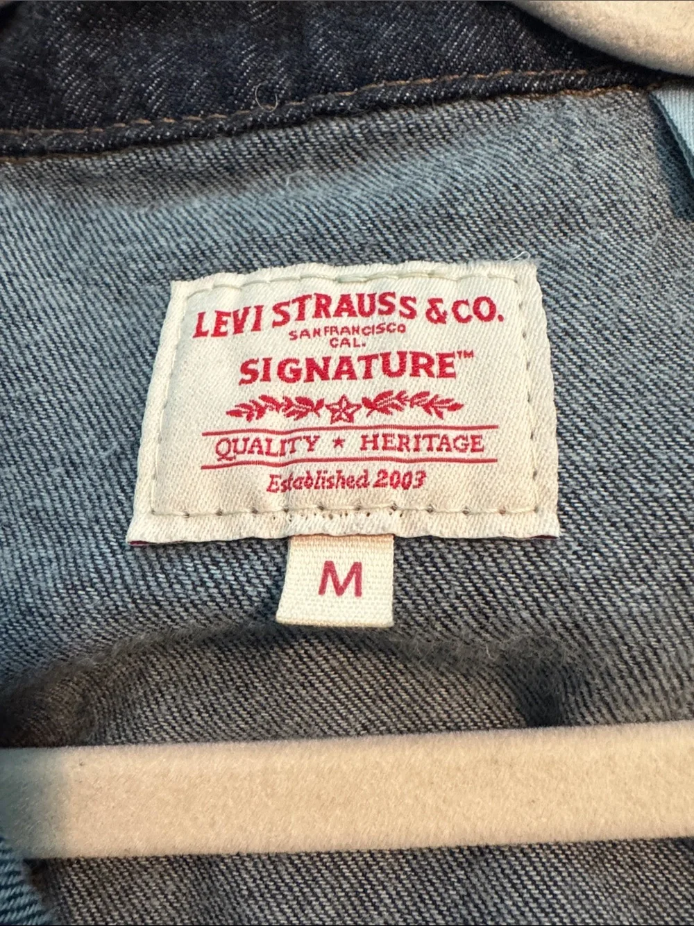Signature by Levi Strauss Light Blue Denim Jacket with Red Label - Picture 3 of 3